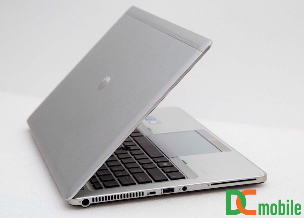 Cổng kết nối của HP EliteBook Folio 9470M